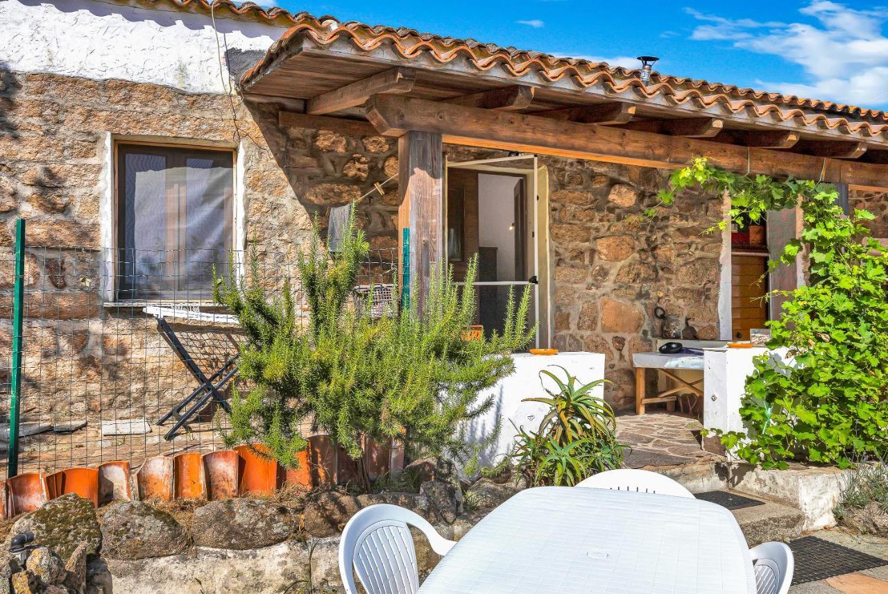 Casettina Loiri Porto San Paolo Exterior photo